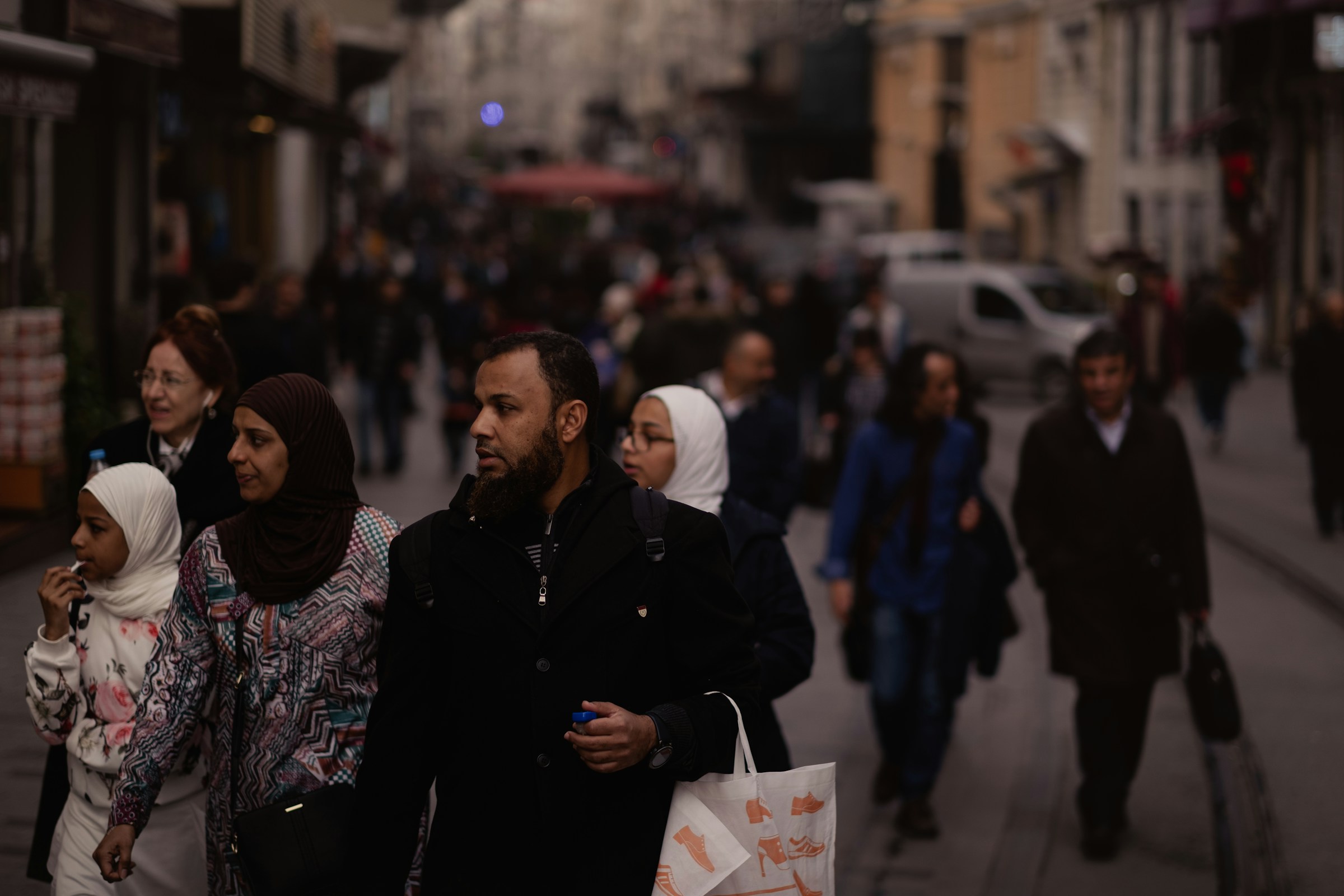 levi-meir-clancy-xM1nubBog28-unsplash (1)